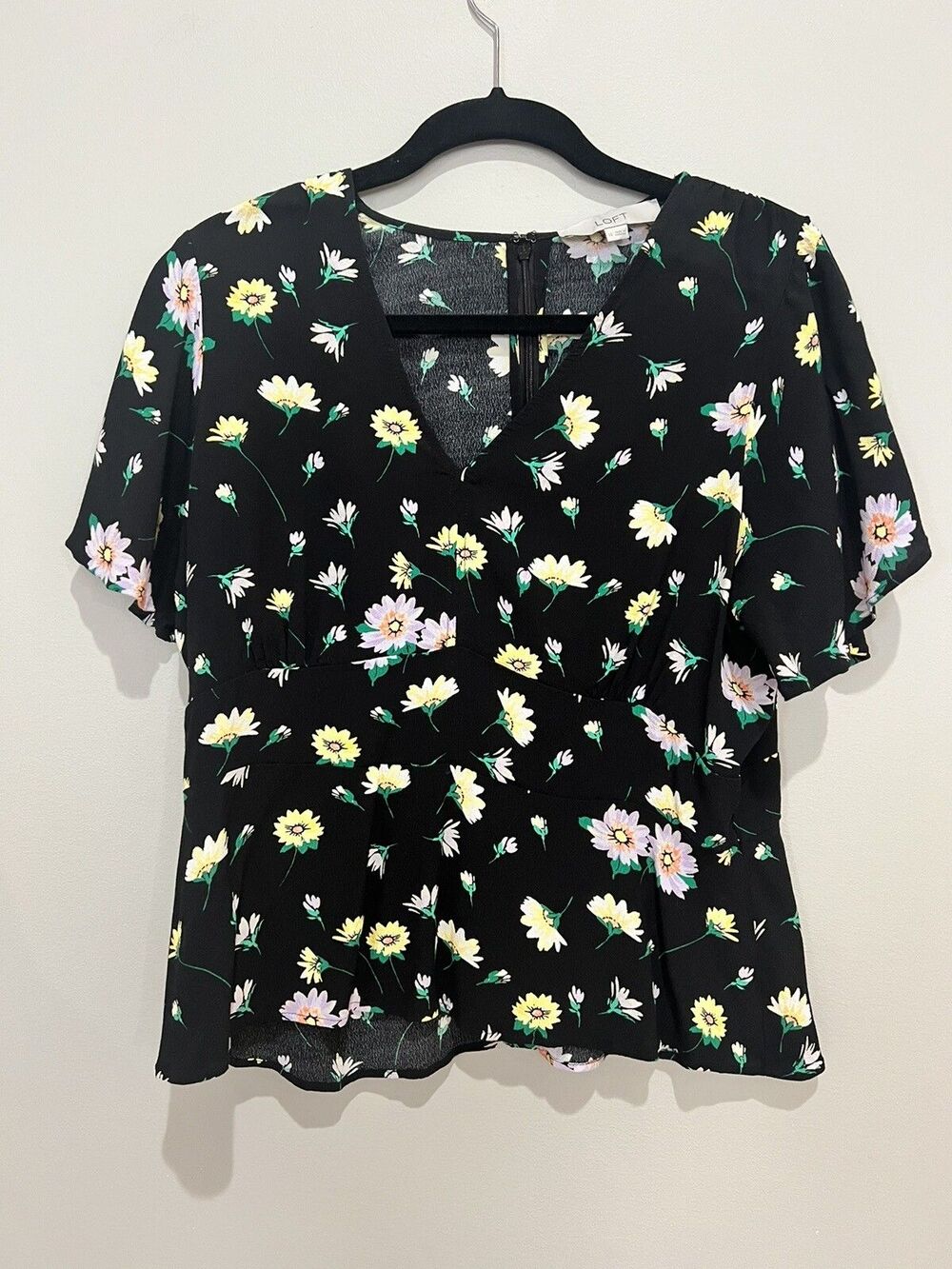 LOFT Black Peplum Style Floral Short Sleeve Blouse with Back Zipper - Size 14